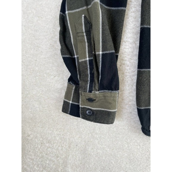 Levis Shirt Mens XL Green Plaid Button Down Long Sleeves Lightweight - Picture 5 of 11